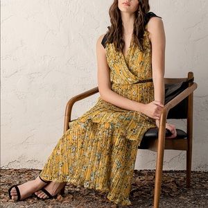 Lulus Yellow Maxi Pleated Floral Print Dress